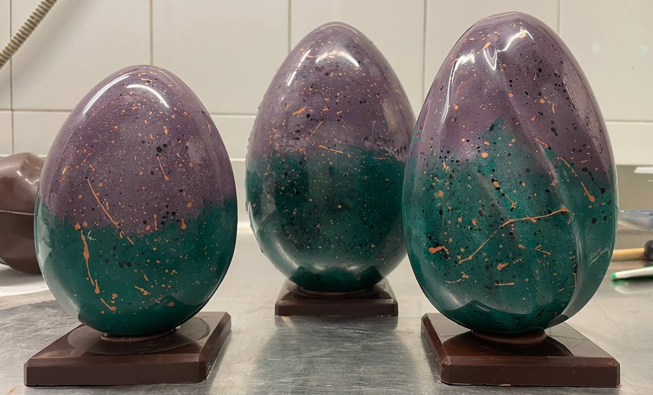 Uovo di Pasqua dipinto a mano 5
